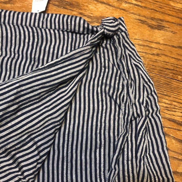 NWT American Eagle wrap skirt - Picture 3 of 9